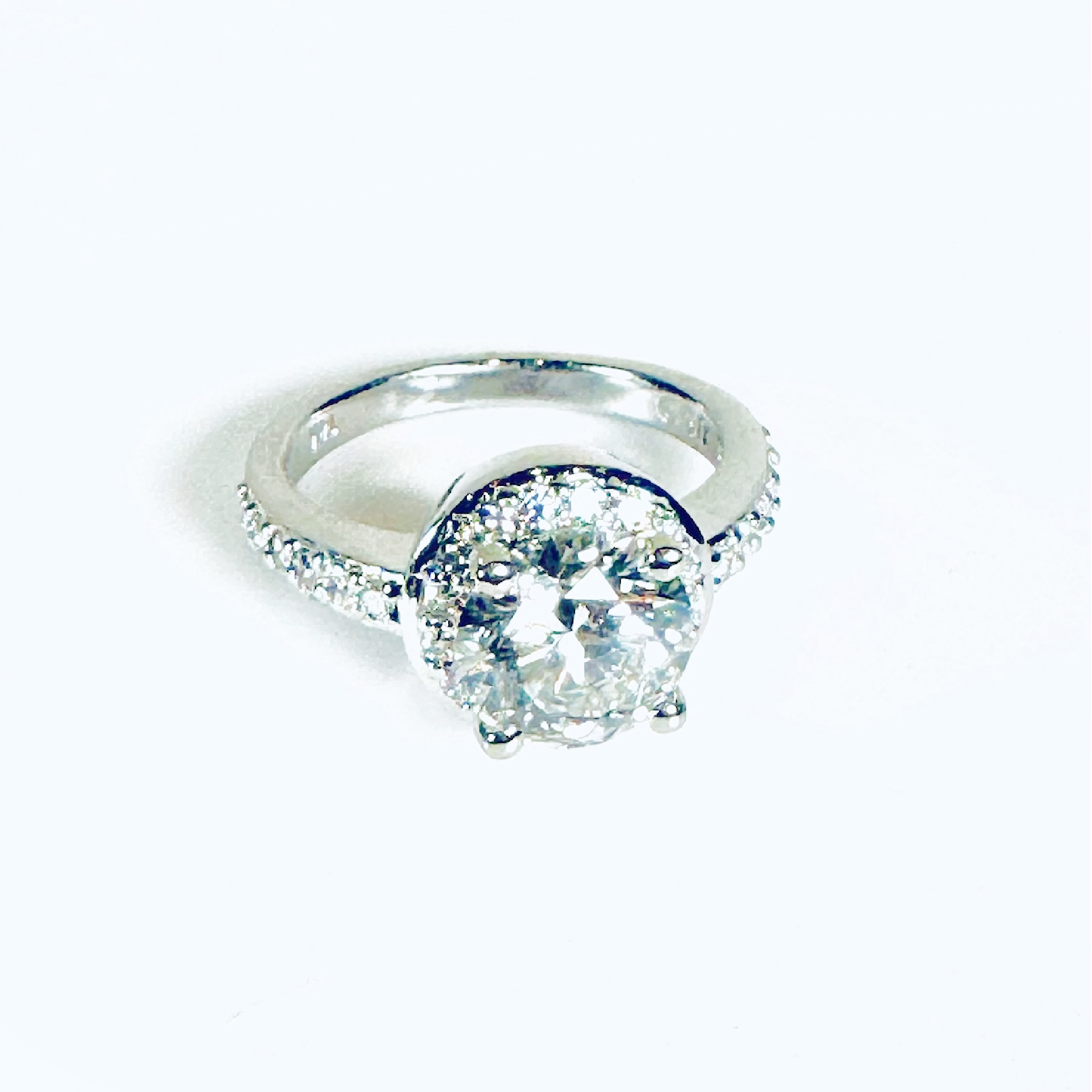 2.05ct G VS1 Lab Diamond Halo Engagement Ring