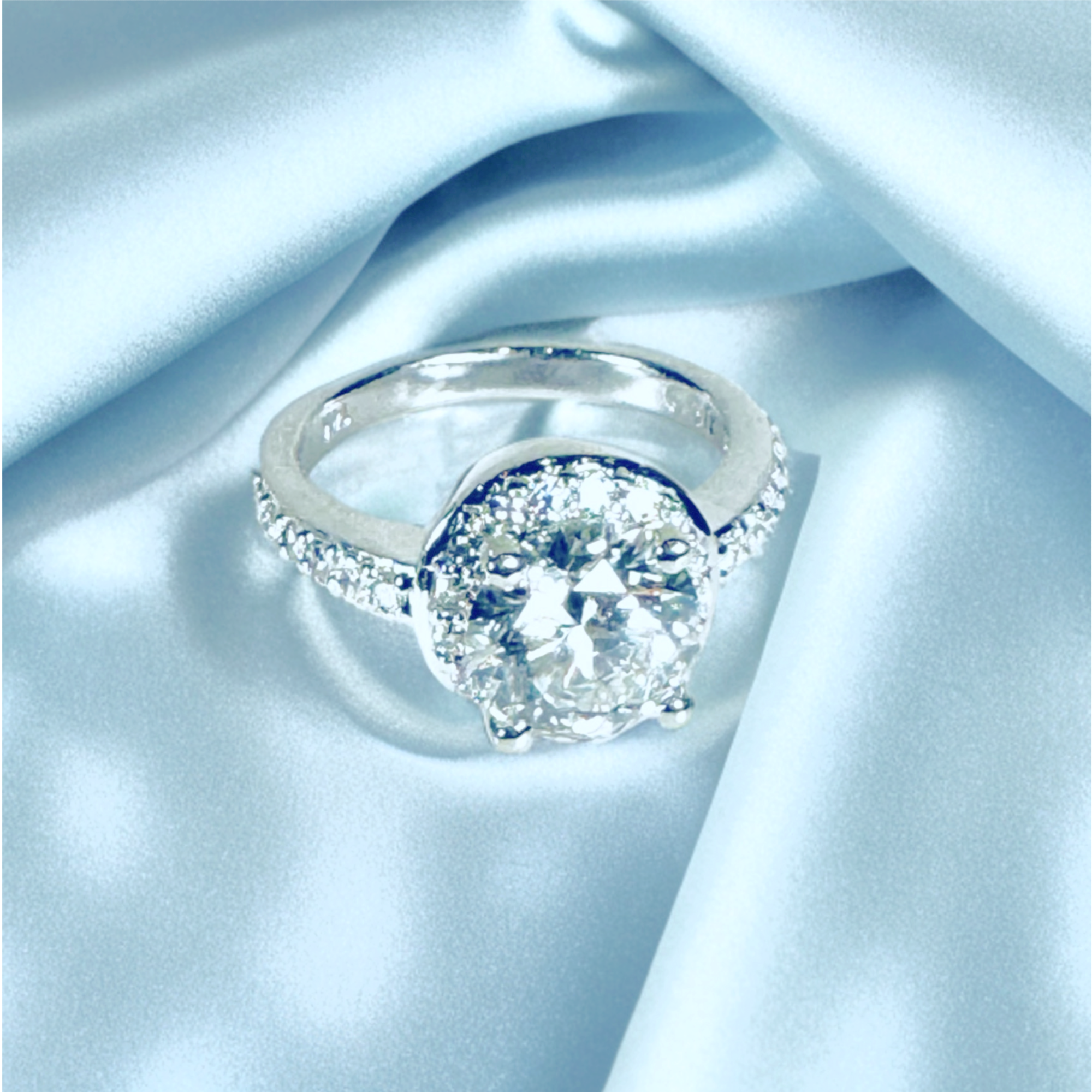 2.05ct G VS1 Lab Diamond Halo Engagement Ring