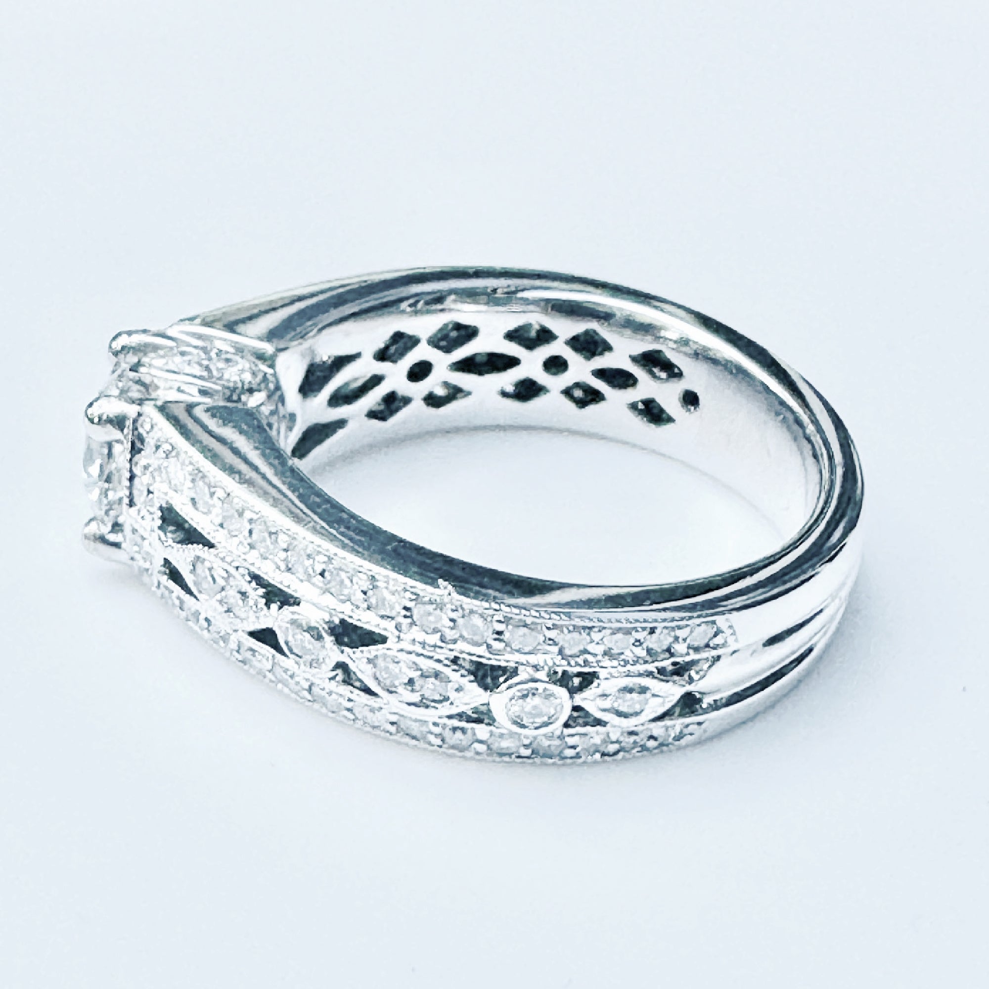 18K White Gold IGI Certified 0.60ct Lab Diamond Engagement Ring