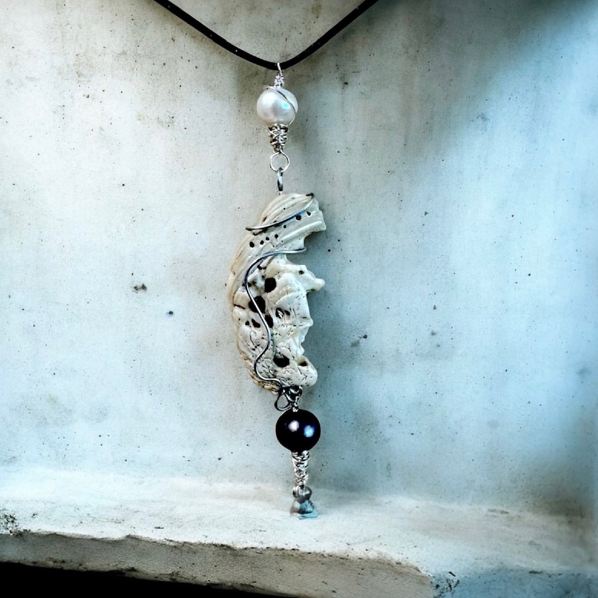 Madonna Pendant - Natural Seashell with Pearl and Onyx