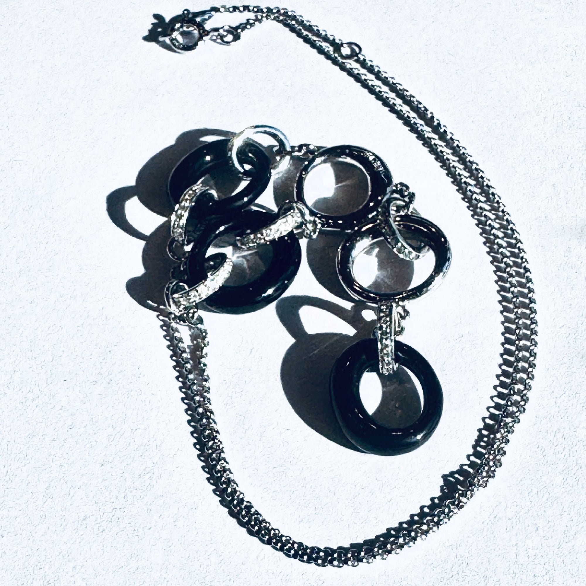 18K White Gold Diamond & Onyx Circle Necklace