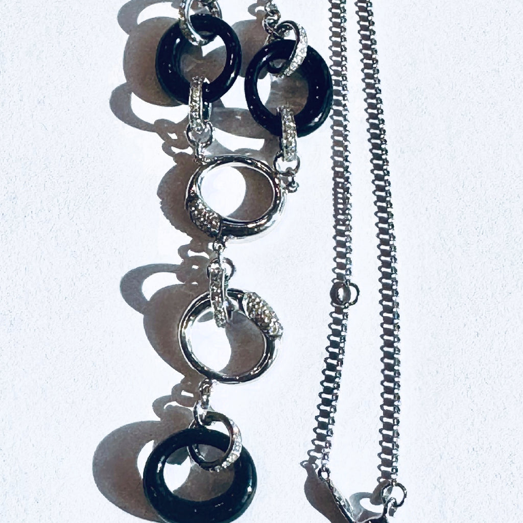 18K White Gold Diamond & Onyx Circle Necklace