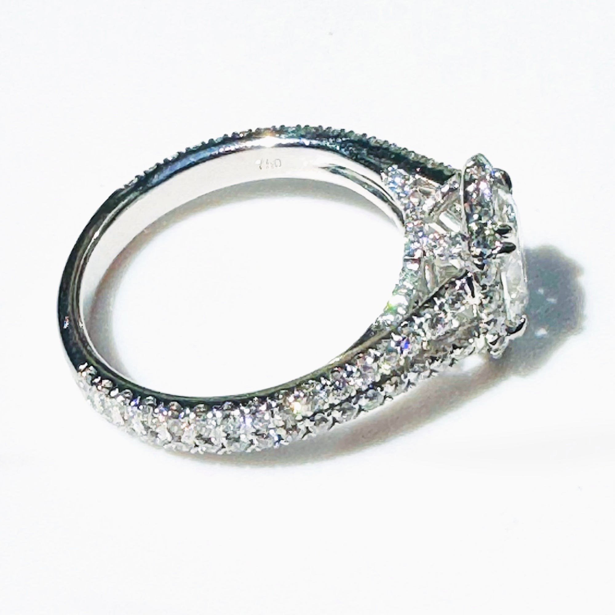 IGI Certified 1.11ct E VVS2 Oval Lab Diamond Halo Engagement Ring in 18K White Gold