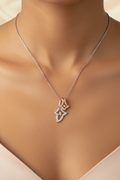 Model with accurate pendant size