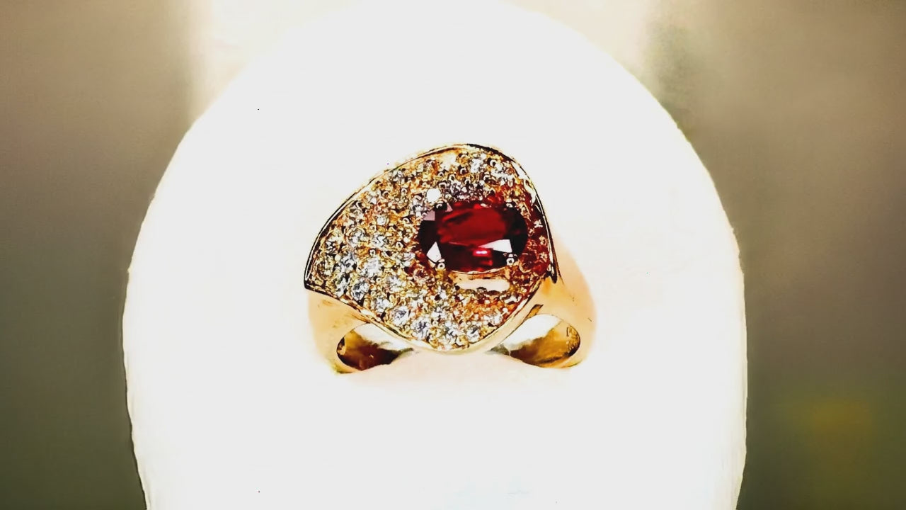 18K Yellow Gold Diamond and Ruby Ring